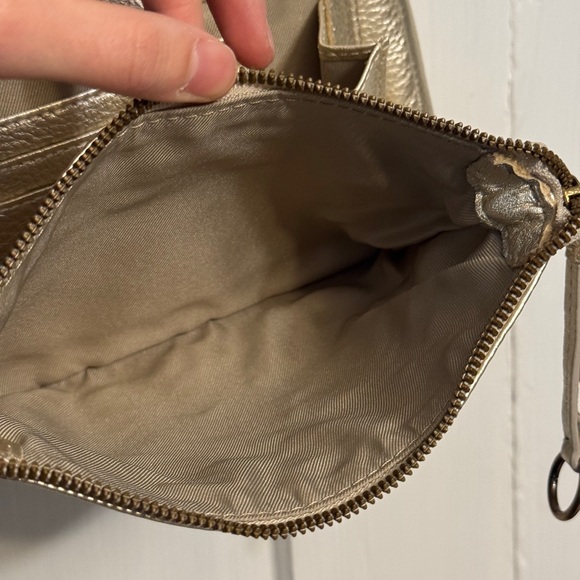 American Leather Gold Crossbody Bag - Picture 5 of 9